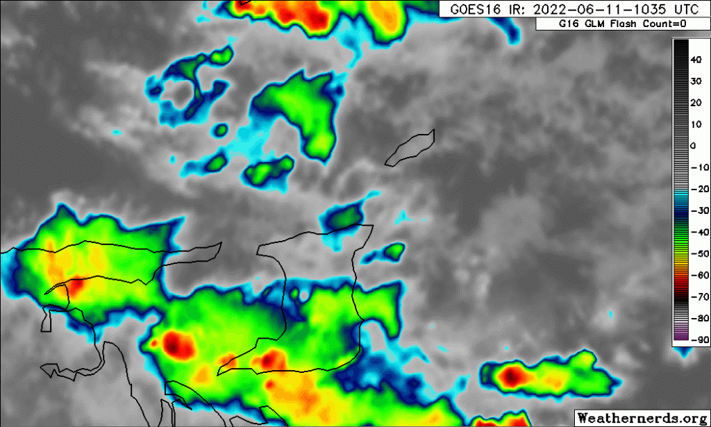 Thunderstorms associated with Tropical Wave 07 moving across Trinidad on Saturday, June 11th, 2022 (Weathernerds.org)